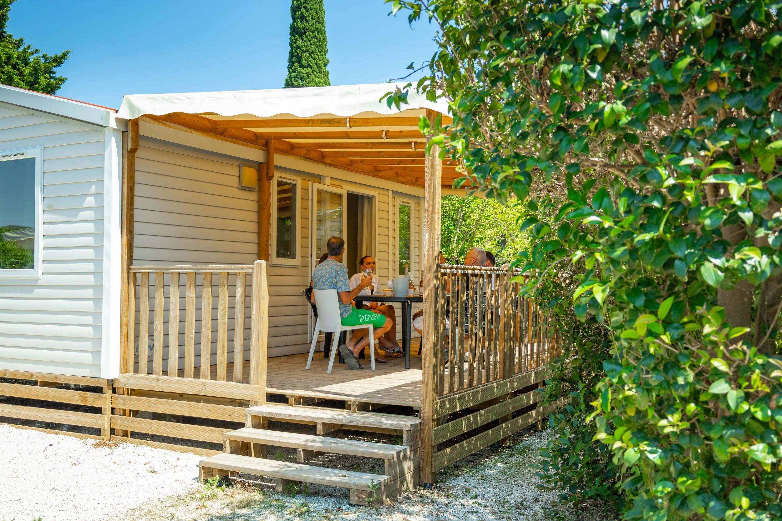 Allée du camping Clos Rose-Marie